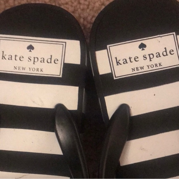 Kate Spade Rhett black and white striped platform wedge flip flops NWOT size 9 - Picture 2 of 8